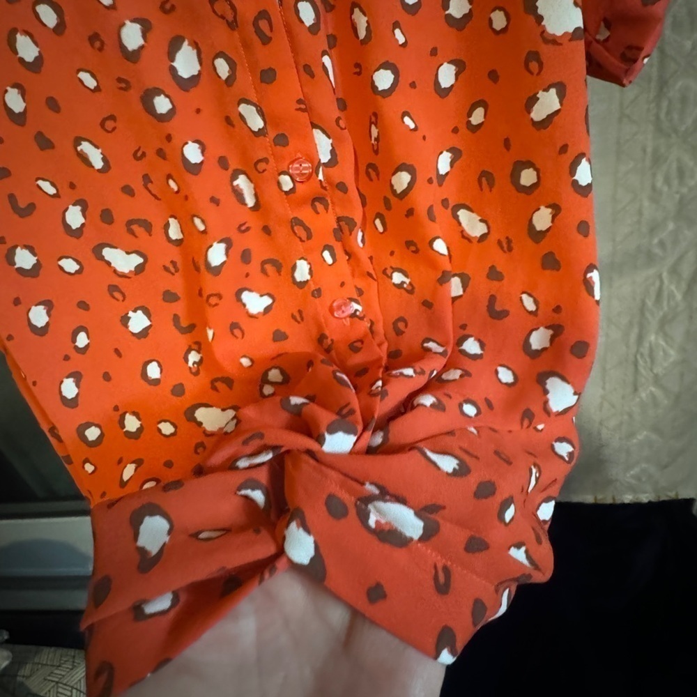 W5 Anthropologie Coral Orange White Leopard Cheetah Print Button Down Size M - Picture 5 of 8
